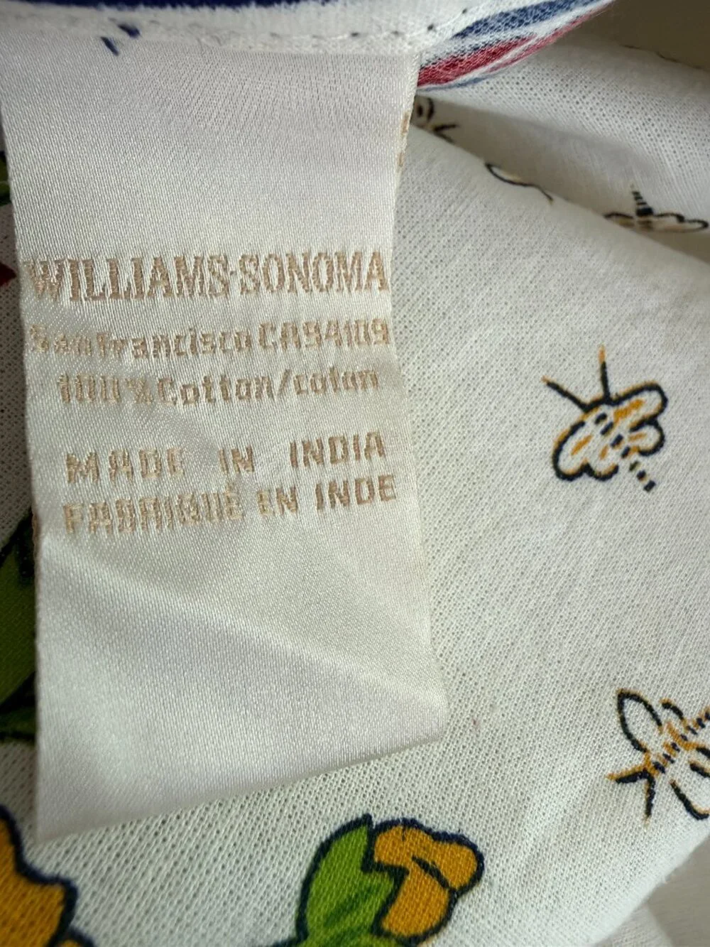 Vintage Williams Sonoma Provence Bee Tablecloth 70